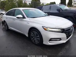 1HGCV3F92JA016932 2018 HONDA ACCORD