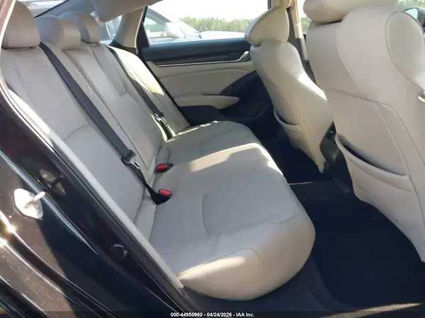1HGCV3F93JA017085 2018 HONDA ACCORD - Image 8