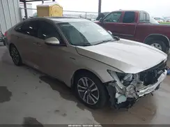 1HGCV3F95JA017069 2018 HONDA ACCORD