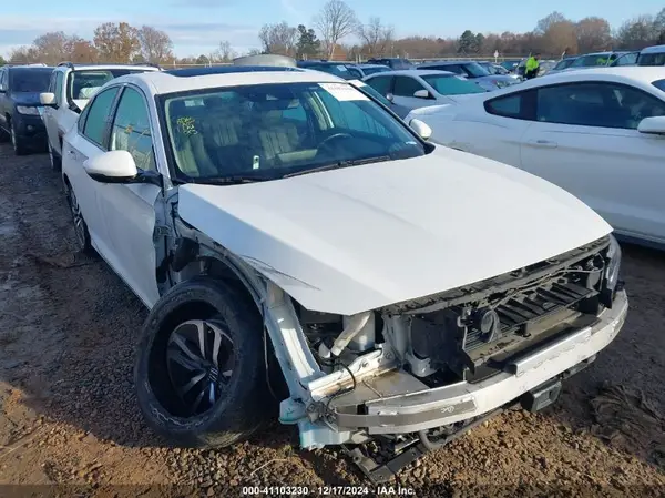 1HGCV3F95KA000242 2019 HONDA ACCORD - Image 1