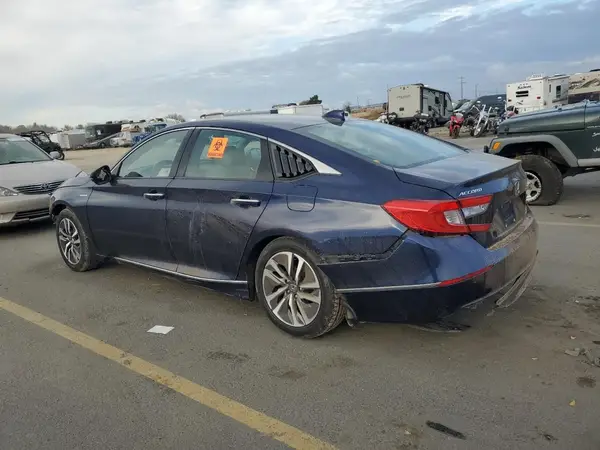 1HGCV3F95KA010740 2019 HONDA ACCORD - Image 2