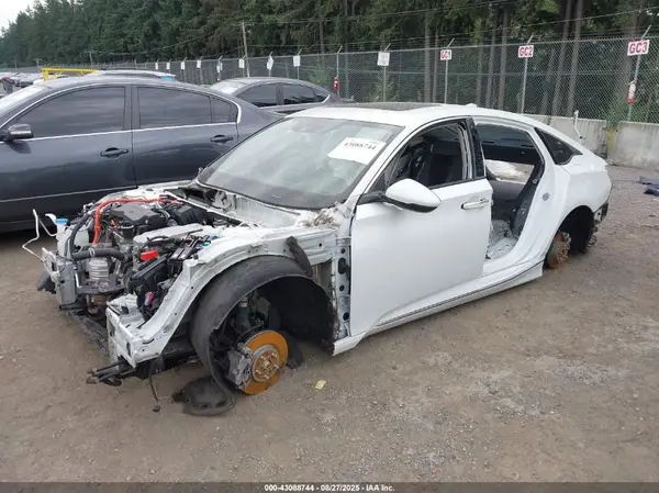 1HGCV3F95KA011175 2019 HONDA ACCORD - Image 2