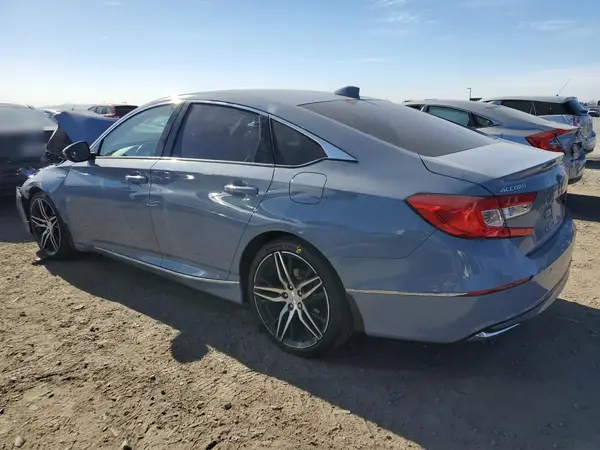 1HGCV3F95NA010256 2022 HONDA ACCORD - Image 2