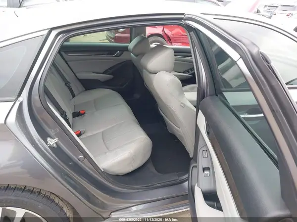 1HGCV3F96JA005755 2018 HONDA ACCORD - Image 8