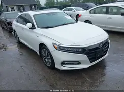 1HGCV3F96JA008235 2018 HONDA ACCORD