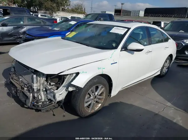 1HGCV3F96JA010552 2018 HONDA ACCORD - Image 2