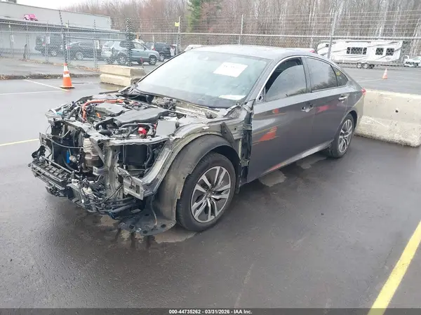 1HGCV3F96JA010762 2018 HONDA ACCORD - Image 2