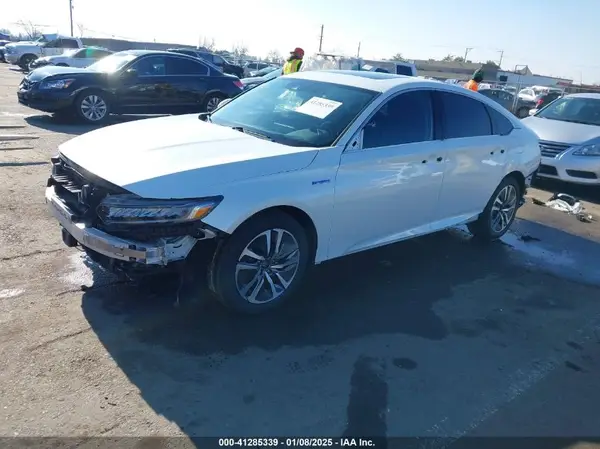 1HGCV3F96JA014262 2018 HONDA ACCORD - Image 2
