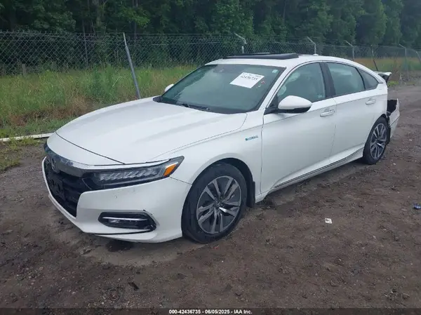 1HGCV3F98JA002436 2018 HONDA ACCORD - Image 2