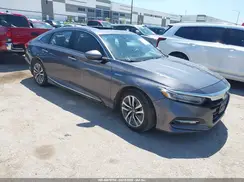 1HGCV3F98JA011041 2018 HONDA ACCORD