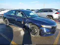 1HGCV3F98JA013677 2018 HONDA ACCORD