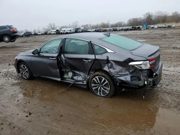 1HGCV3F99JA005751 2018 HONDA ACCORD - Image 2