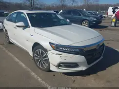 1HGCV3F99JA016930 2018 HONDA ACCORD