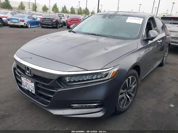 1HGCV3F99KA000499 2019 HONDA ACCORD - Image 2