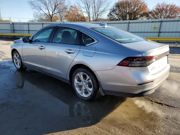 1HGCY1F20PA015902 2023 HONDA ACCORD - Image 2