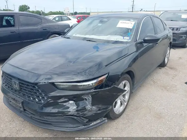 1HGCY1F20RA002389 2024 HONDA ACCORD - Image 2