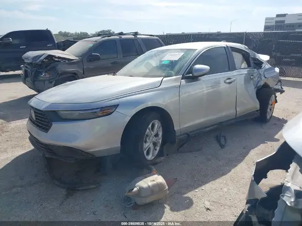 1HGCY1F20RA008077 2024 HONDA ACCORD - Image 2