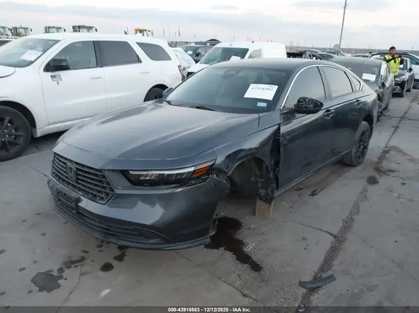 1HGCY1F20RA024831 2024 HONDA ACCORD - Image 2