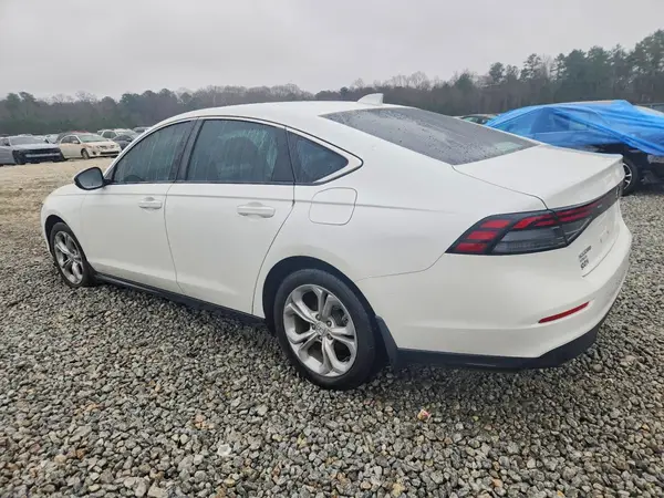 1HGCY1F20RA052693 2024 HONDA ACCORD - Image 2