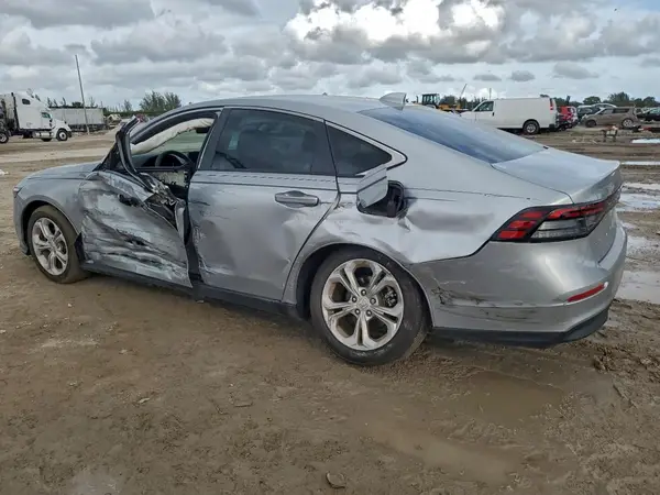 1HGCY1F20SA009803 2025 HONDA ACCORD - Image 2