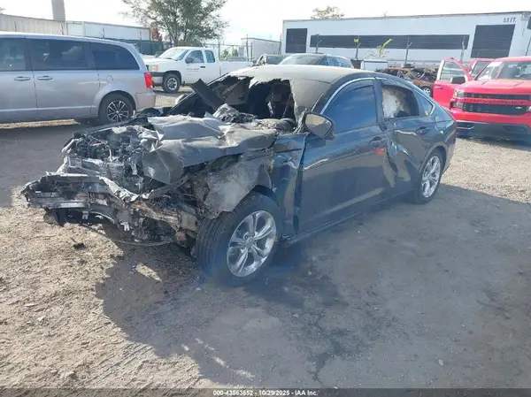 1HGCY1F20SA018100 2025 HONDA ACCORD - Image 2