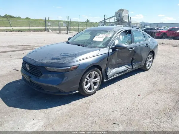 1HGCY1F20SA018114 2025 HONDA ACCORD - Image 2