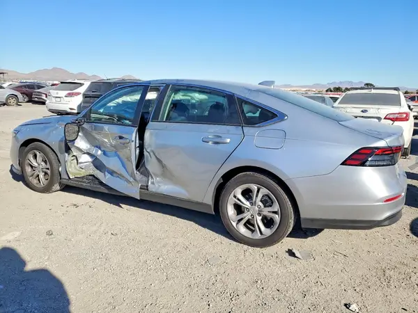 1HGCY1F20SA031798 2025 HONDA ACCORD - Image 2
