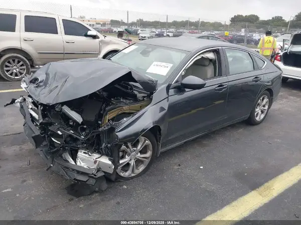 1HGCY1F20SA039870 2025 HONDA ACCORD - Image 2