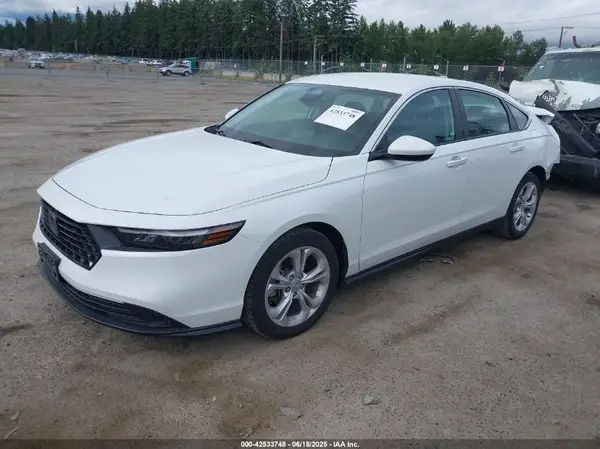 1HGCY1F21RA016978 2024 HONDA ACCORD - Image 2
