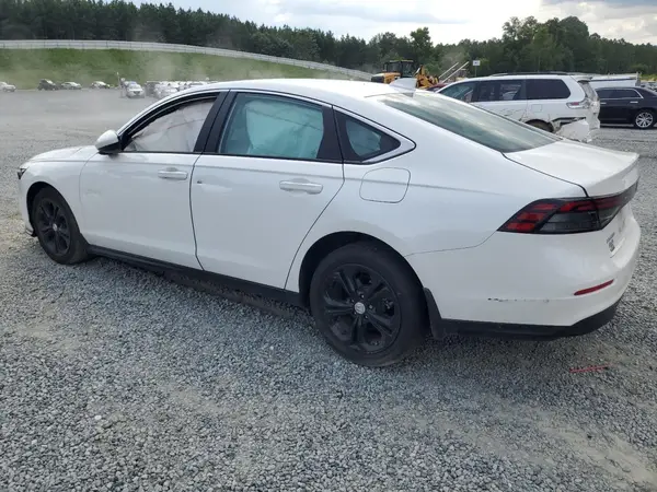 1HGCY1F21RA021114 2024 HONDA ACCORD - Image 2