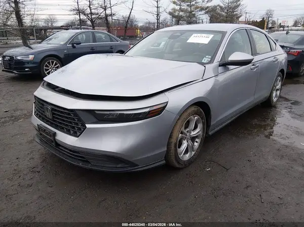 1HGCY1F21RA060561 2024 HONDA ACCORD - Image 2