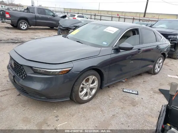 1HGCY1F21RA072676 2024 HONDA ACCORD - Image 2