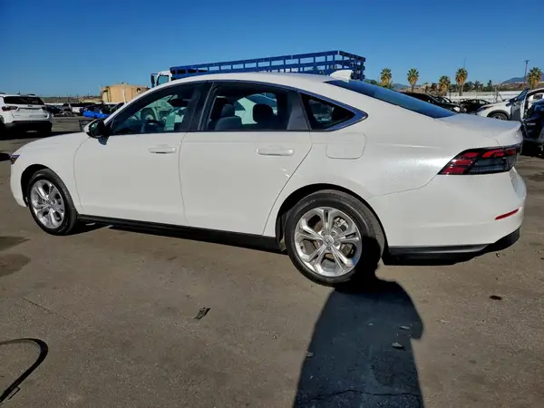 1HGCY1F21SA059450 2025 HONDA ACCORD - Image 2