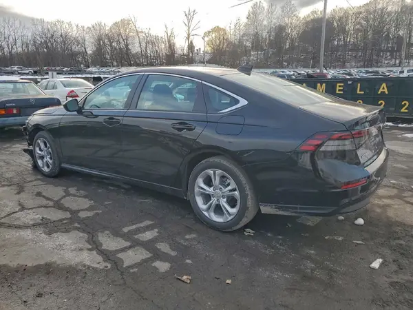 1HGCY1F21SA072912 2025 HONDA ACCORD - Image 2
