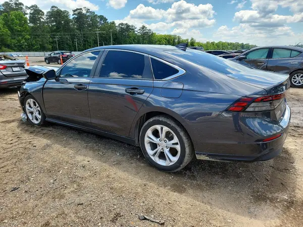 1HGCY1F22RA002913 2024 HONDA ACCORD - Image 2