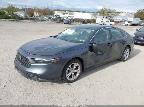 1HGCY1F22RA015306 2024 HONDA ACCORD - Image 2