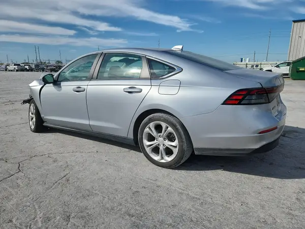 1HGCY1F22RA043459 2024 HONDA ACCORD - Image 2