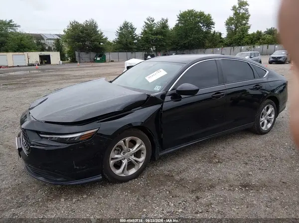 1HGCY1F22RA057362 2024 HONDA ACCORD - Image 2