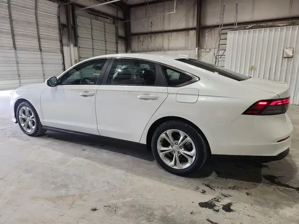 1HGCY1F22RA065235 2024 HONDA ACCORD - Image 2