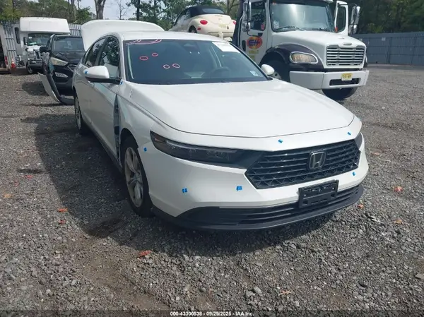 1HGCY1F22RA073352 2024 HONDA ACCORD - Image 1