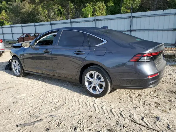 1HGCY1F22SA019734 2025 HONDA ACCORD - Image 2