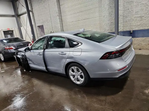 1HGCY1F22SA038915 2025 HONDA ACCORD - Image 2