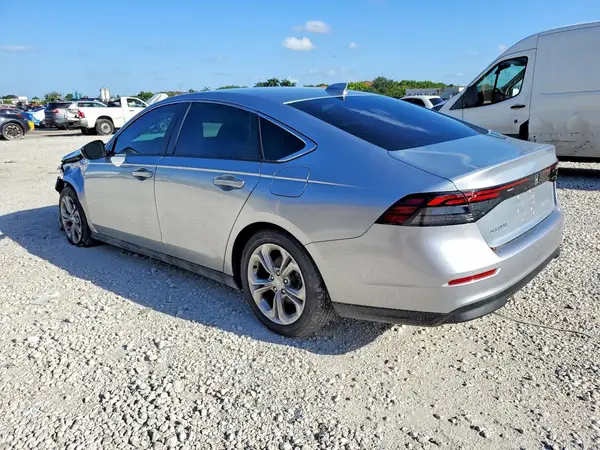 1HGCY1F22SA068948 2025 HONDA ACCORD - Image 2