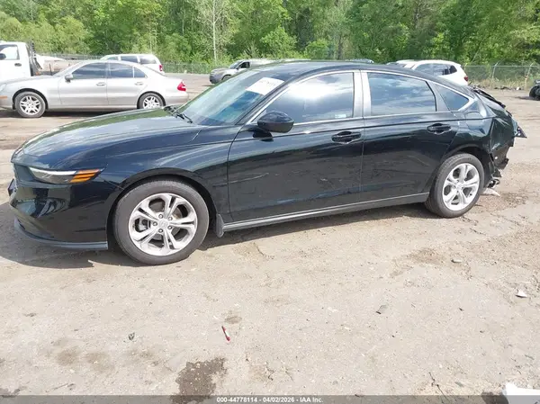 1HGCY1F22SA072305 2025 HONDA ACCORD - Image 2