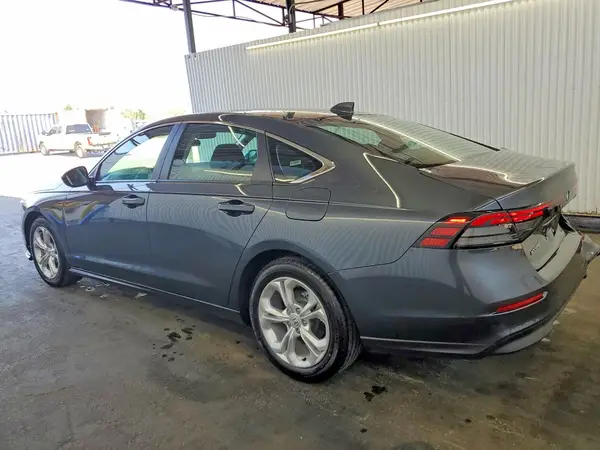 1HGCY1F22SA084678 2025 HONDA ACCORD - Image 2
