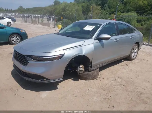 1HGCY1F23RA080455 2024 HONDA ACCORD - Image 2