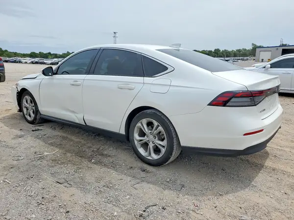 1HGCY1F23RA090175 2024 HONDA ACCORD - Image 2