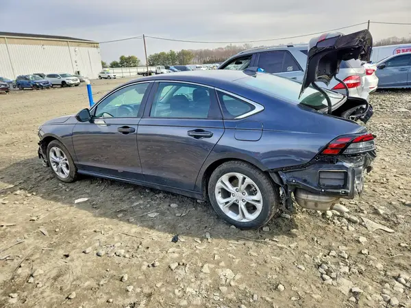 1HGCY1F23SA036798 2025 HONDA ACCORD - Image 2