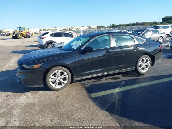 1HGCY1F23SA055156 2025 HONDA ACCORD - Image 2