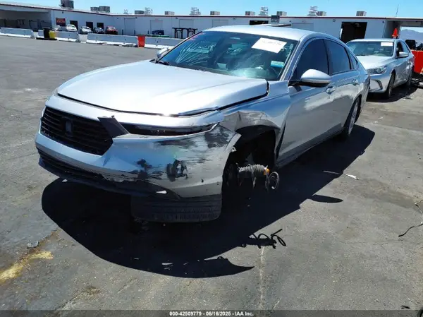 1HGCY1F24PA037191 2023 HONDA ACCORD - Image 2